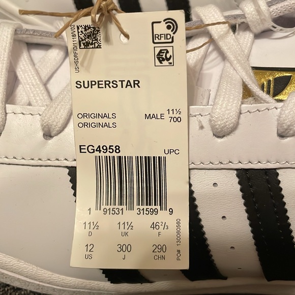 Adidas Superstar’s in White and Black / Gold  New With Tags - Picture 3 of 4